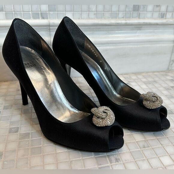 Stuart Weitzman Black 4 Inch Heels with Sequin Knots - Picture 1 of 12